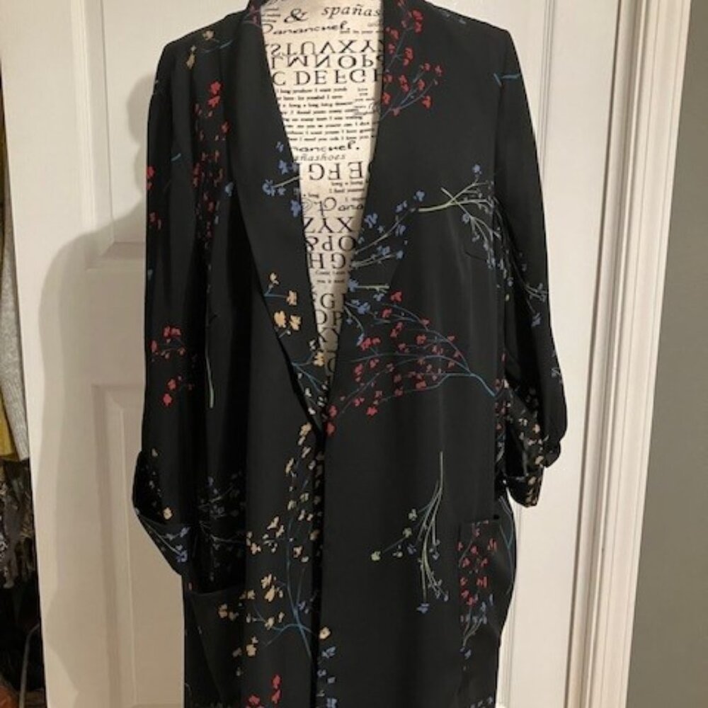 Women’s Black Floral Blazer Jacket